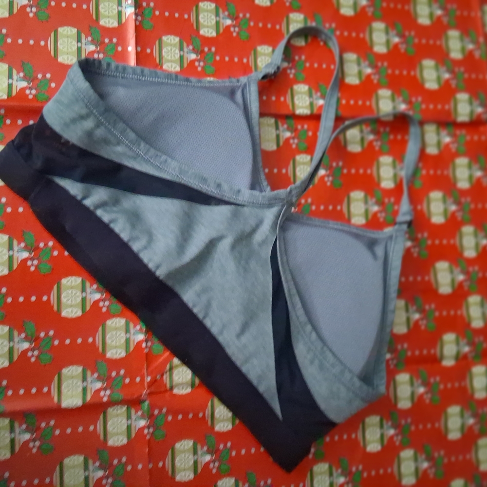 🔥Nike SET OF 3 Sports Bra Size XXL. MINT CONDITION - Picture 10 of 11